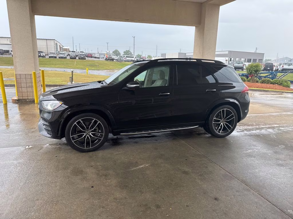 2021 Black Mercedes-Benz GLE GLE 450 AWD SUV