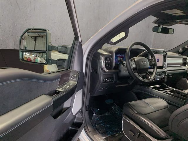 2026 Avalanche Ford Super Duty F-350 SRW Platinum 4X4 Truck