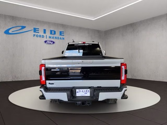 2026 Avalanche Ford Super Duty F-350 SRW Platinum 4X4 Truck