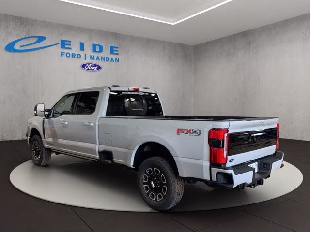 2026 Avalanche Ford Super Duty F-350 SRW Platinum 4X4 Truck