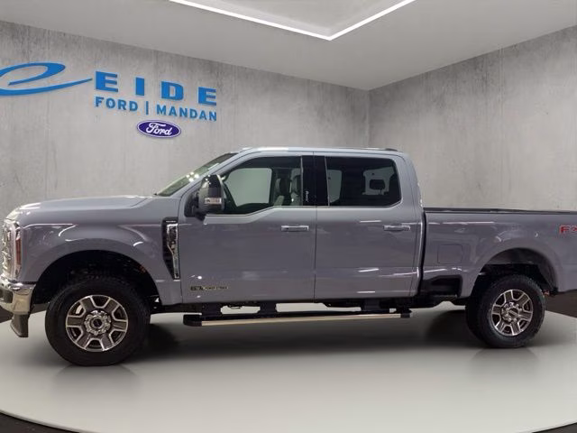 2026 Glacier Gray Metallic Tri-Coat Ford Super Duty F-250 SRW Lariat 4X4 Truck