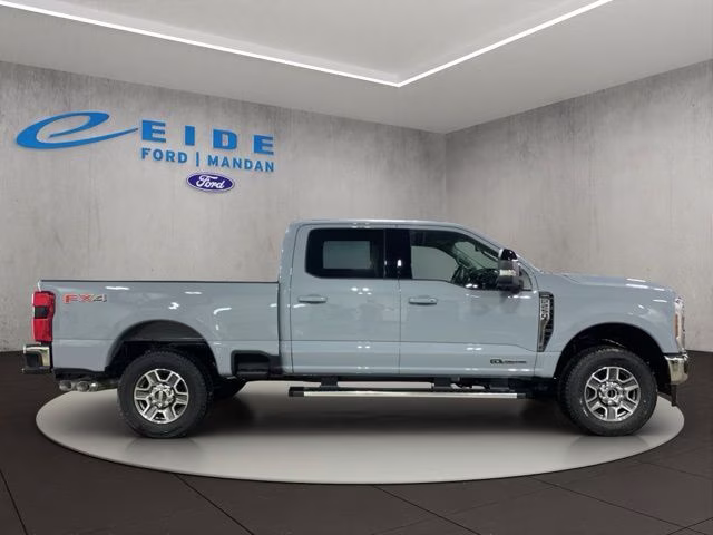 2026 Glacier Gray Metallic Tri-Coat Ford Super Duty F-250 SRW Lariat Chrome 4X4 Truck
