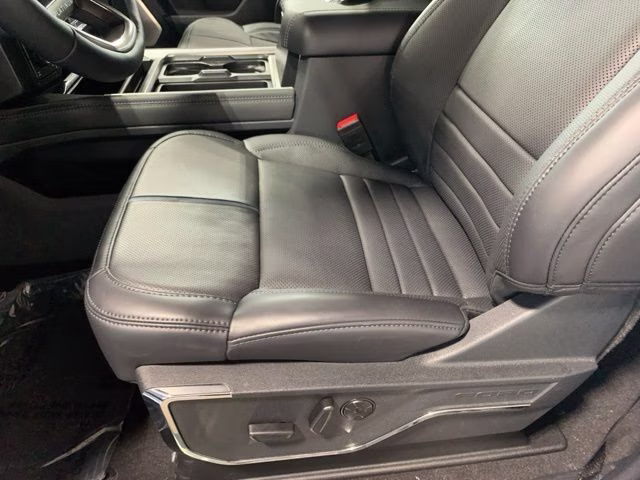 2026 Avalanche Ford Super Duty F-350 SRW Platinum 4X4 Truck