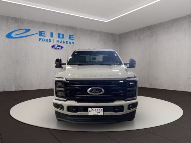 2026 Avalanche Ford Super Duty F-350 SRW Platinum 4X4 Truck