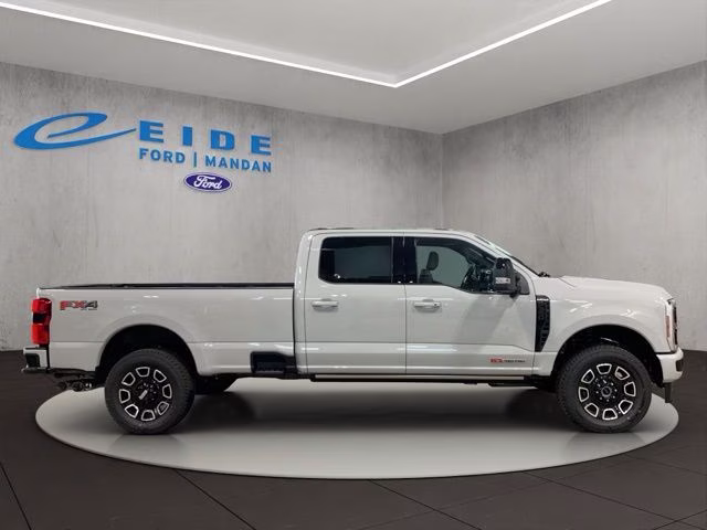 2026 Avalanche Ford Super Duty F-350 SRW Platinum 4X4 Truck