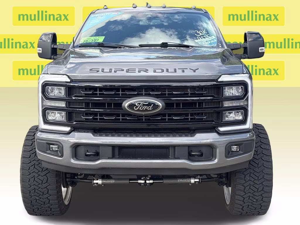 2024 Carbonized Gray Metallic Ford Super Duty F-250 SRW Lariat 4X4 Truck