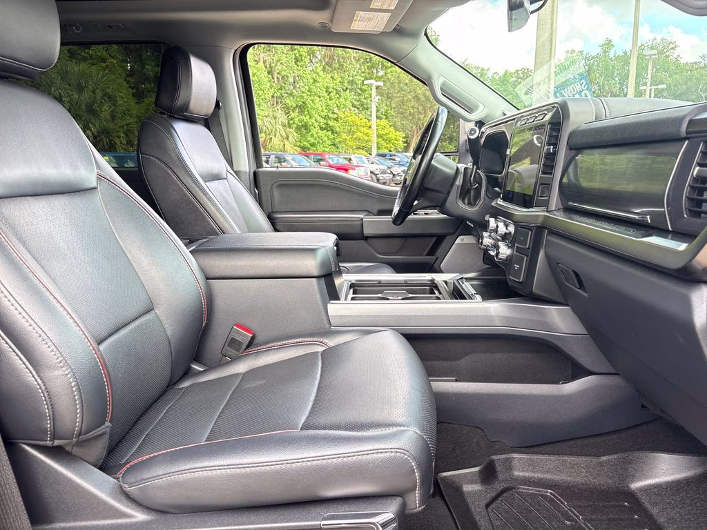 2024 Carbonized Gray Metallic Ford Super Duty F-250 SRW Lariat 4X4 Truck