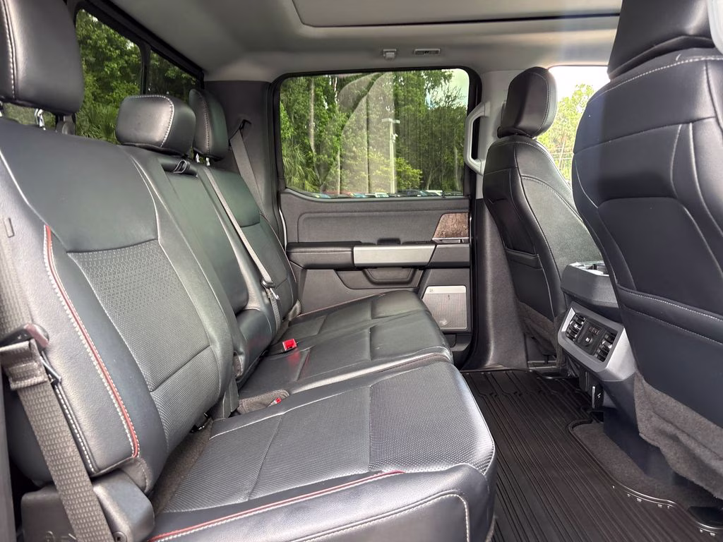 2024 Carbonized Gray Metallic Ford Super Duty F-250 SRW Lariat 4X4 Truck