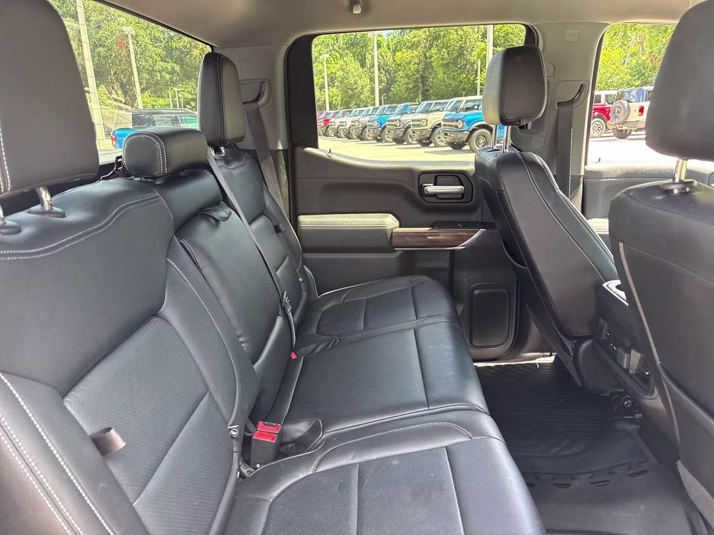 2021 Summit White Chevrolet Silverado 1500 LT Trail Boss 4X4 Truck