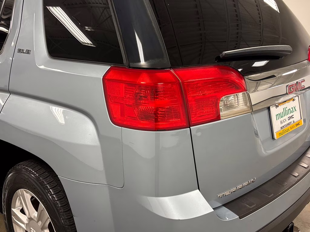 2015 Silver Sky Metallic GMC Terrain SLE-1 FWD SUV