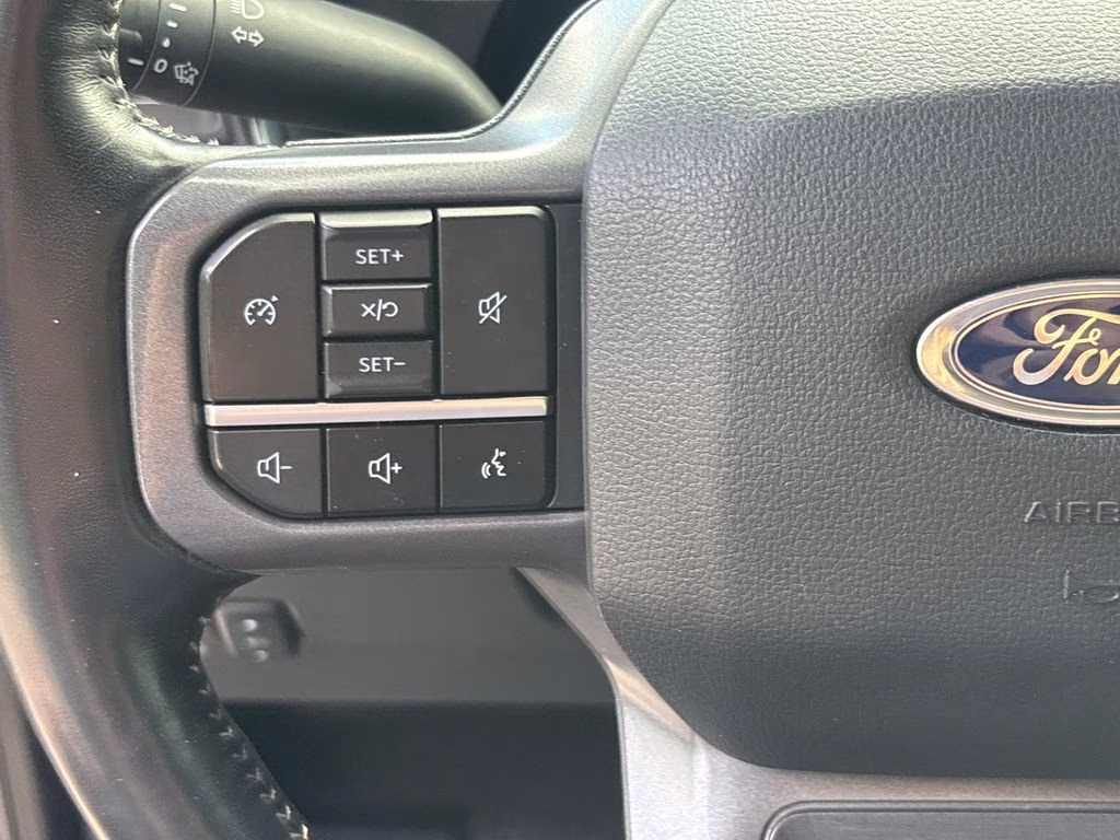 2024 Carbonized Gray Metallic Ford Super Duty F-250 SRW Lariat 4X4 Truck