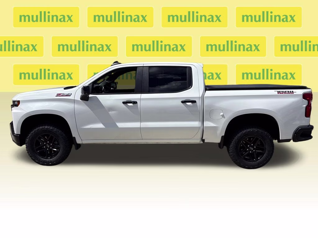 2021 Summit White Chevrolet Silverado 1500 LT Trail Boss 4X4 Truck