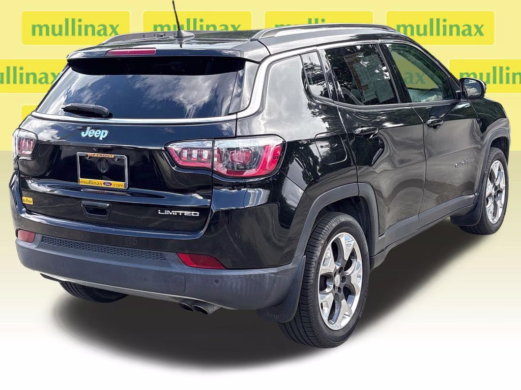 2018 Diamond Black Crystal Pearlcoat Jeep Compass Limited FWD SUV