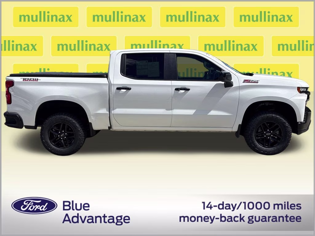 2021 Summit White Chevrolet Silverado 1500 LT Trail Boss 4X4 Truck