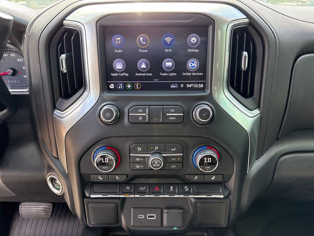 2021 Summit White Chevrolet Silverado 1500 LT Trail Boss 4X4 Truck