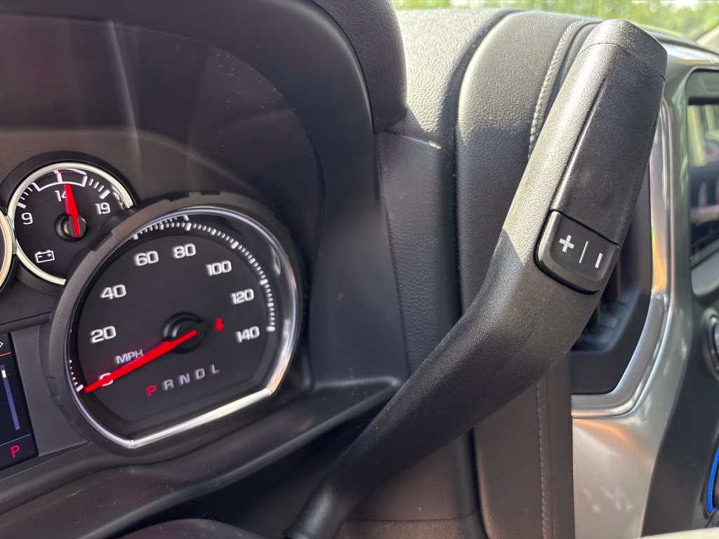 2021 Summit White Chevrolet Silverado 1500 LT Trail Boss 4X4 Truck