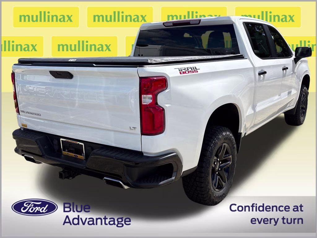 2021 Summit White Chevrolet Silverado 1500 LT Trail Boss 4X4 Truck
