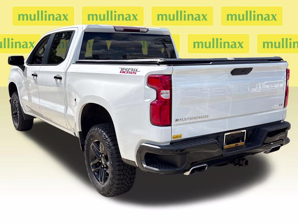 2021 Summit White Chevrolet Silverado 1500 LT Trail Boss 4X4 Truck