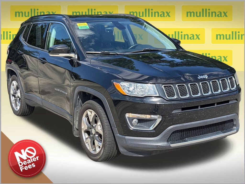 2018 Diamond Black Crystal Pearlcoat Jeep Compass Limited FWD SUV