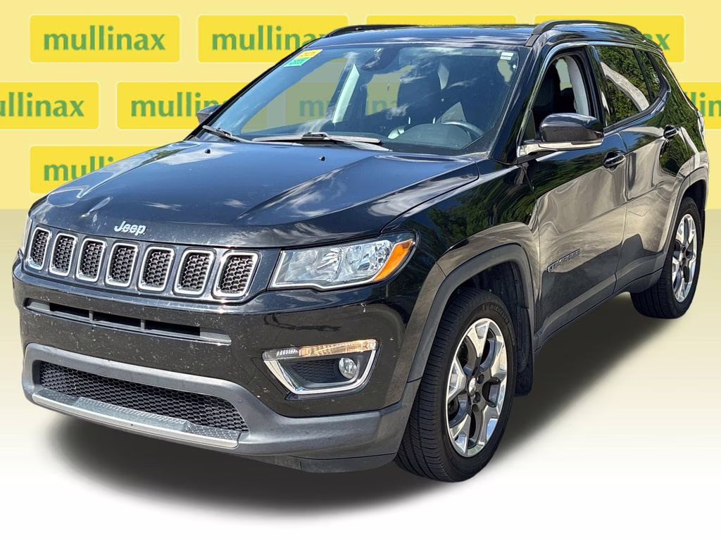 2018 Diamond Black Crystal Pearlcoat Jeep Compass Limited FWD SUV