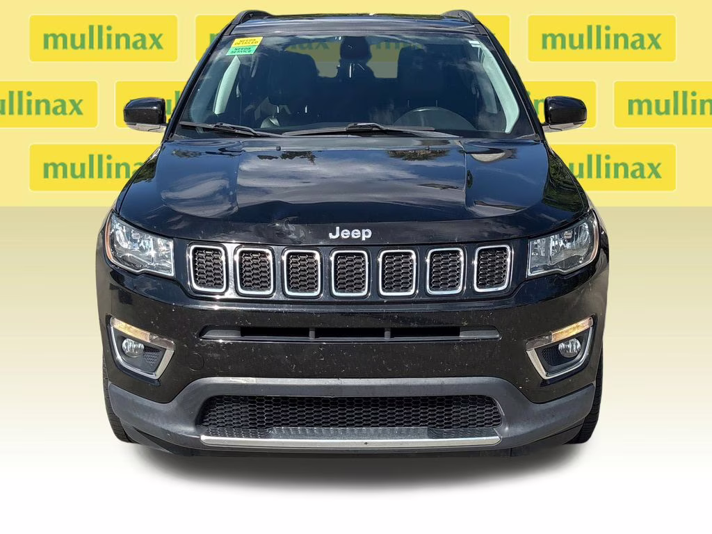 2018 Diamond Black Crystal Pearlcoat Jeep Compass Limited FWD SUV