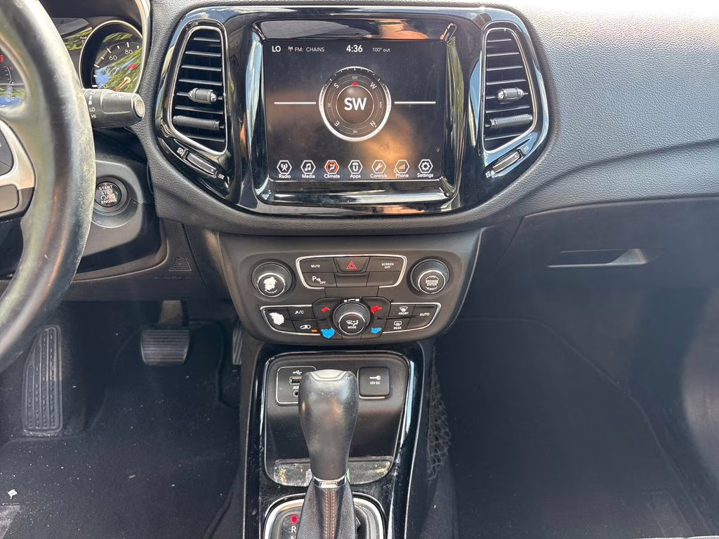 2018 Diamond Black Crystal Pearlcoat Jeep Compass Limited FWD SUV