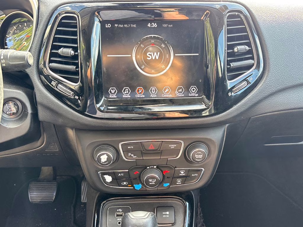 2018 Diamond Black Crystal Pearlcoat Jeep Compass Limited FWD SUV