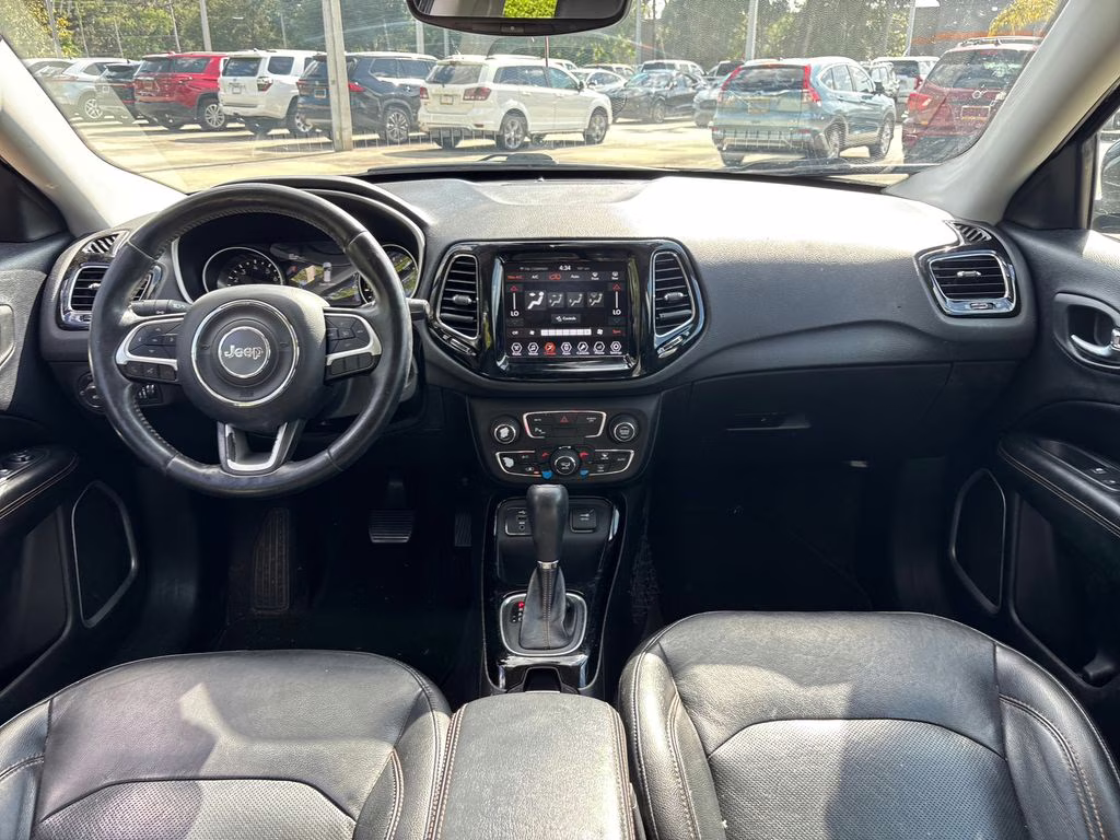 2018 Diamond Black Crystal Pearlcoat Jeep Compass Limited FWD SUV