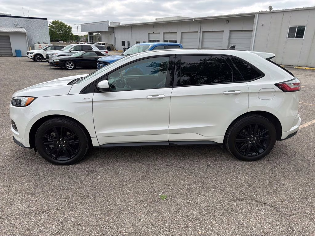 2021 White Ford Edge ST Line AWD SUV