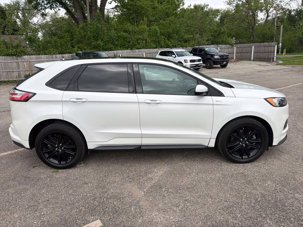 2021 White Ford Edge ST Line AWD SUV
