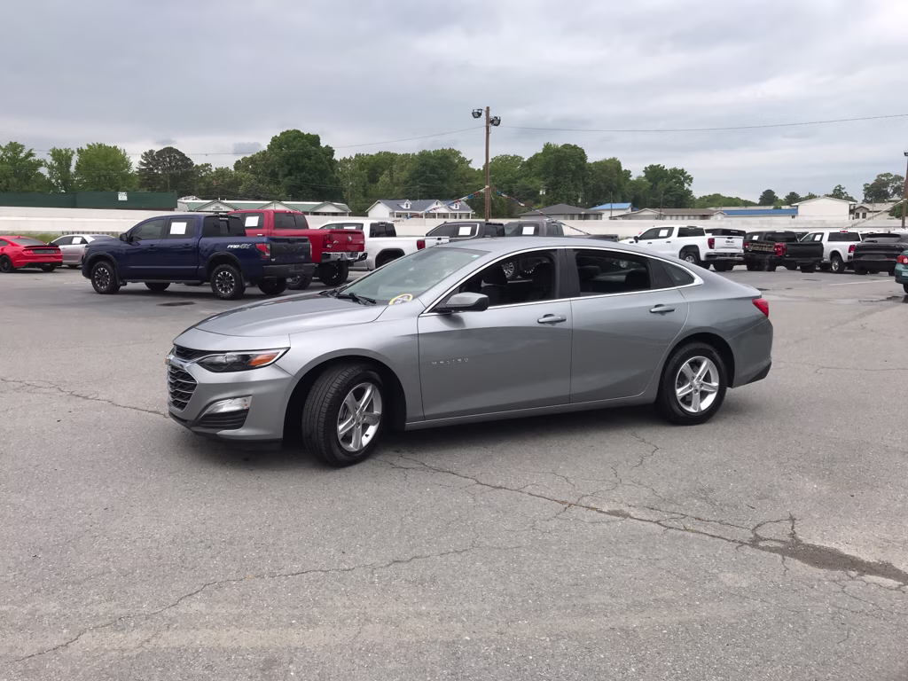 2024 Sterling Gray Metallic Chevrolet Malibu LS FWD Sedan