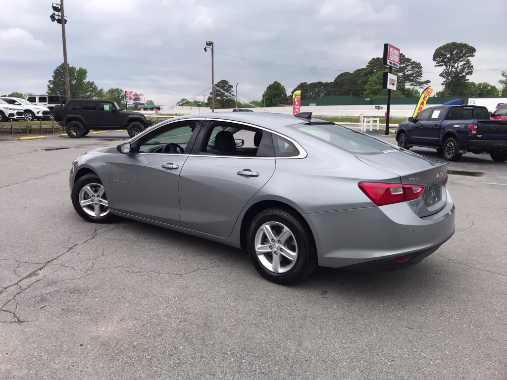 2024 Sterling Gray Metallic Chevrolet Malibu LS FWD Sedan