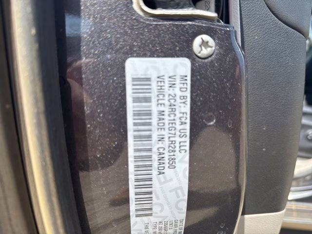 2020 Granite Crystal Metallic Clearcoat Chrysler Pacifica Touring L Plus FWD Van