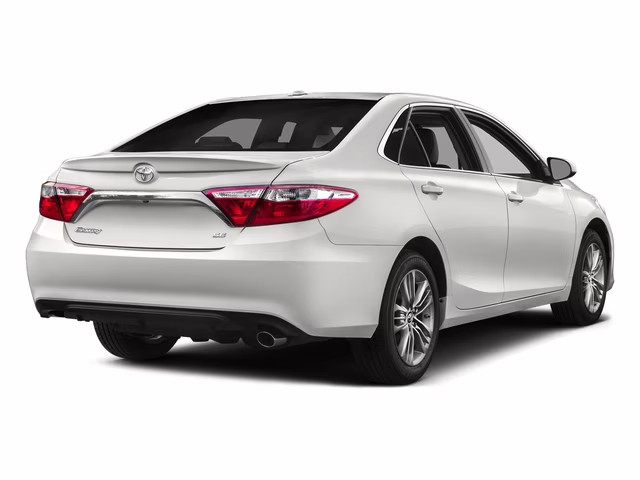 2017 White Toyota Camry SE FWD Sedan