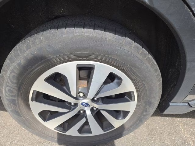 2023 Crystal Black Silica Subaru Outback Premium AWD SUV