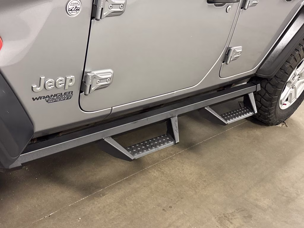 2019 Billet Silver Metallic Clearcoat Jeep Wrangler Unlimited Sport S 4X4 SUV