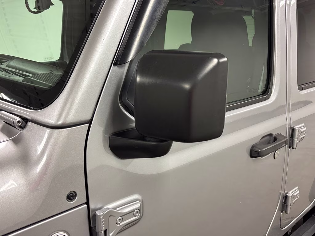 2019 Billet Silver Metallic Clearcoat Jeep Wrangler Unlimited Sport S 4X4 SUV