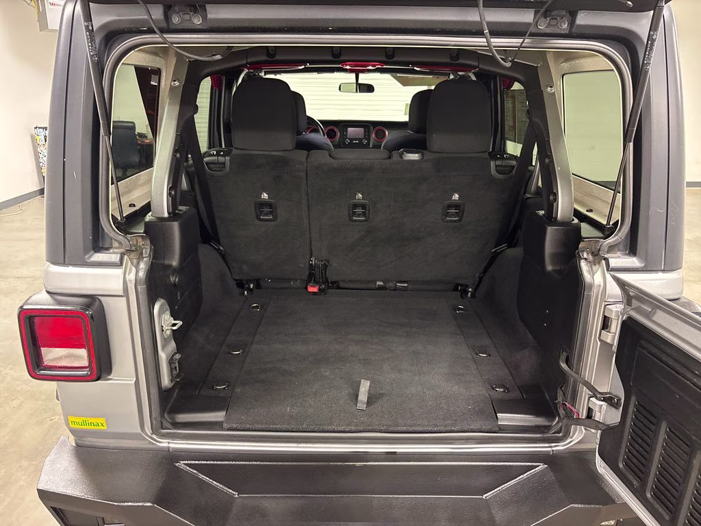 2019 Billet Silver Metallic Clearcoat Jeep Wrangler Unlimited Sport S 4X4 SUV