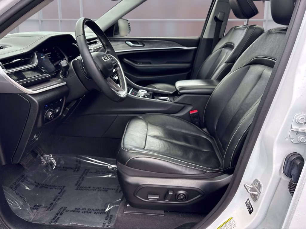 2022 Bright White Clearcoat Jeep Grand Cherokee 4xe 4X4 SUV