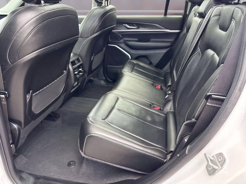 2022 Bright White Clearcoat Jeep Grand Cherokee 4xe 4X4 SUV