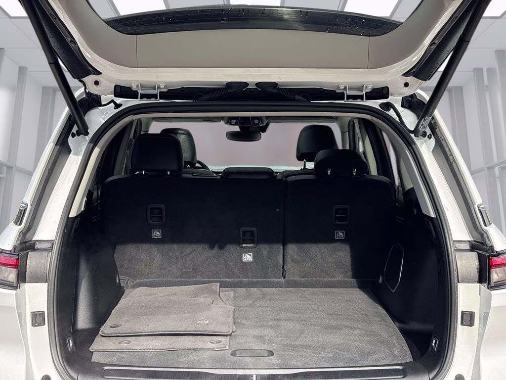 2022 Bright White Clearcoat Jeep Grand Cherokee 4xe 4X4 SUV
