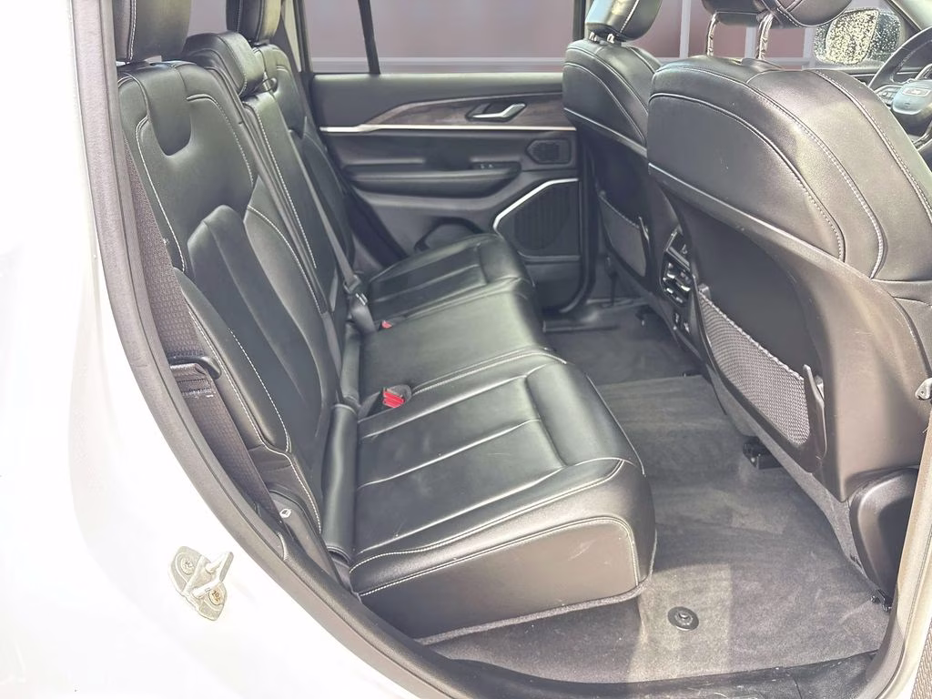 2022 Bright White Clearcoat Jeep Grand Cherokee 4xe 4X4 SUV