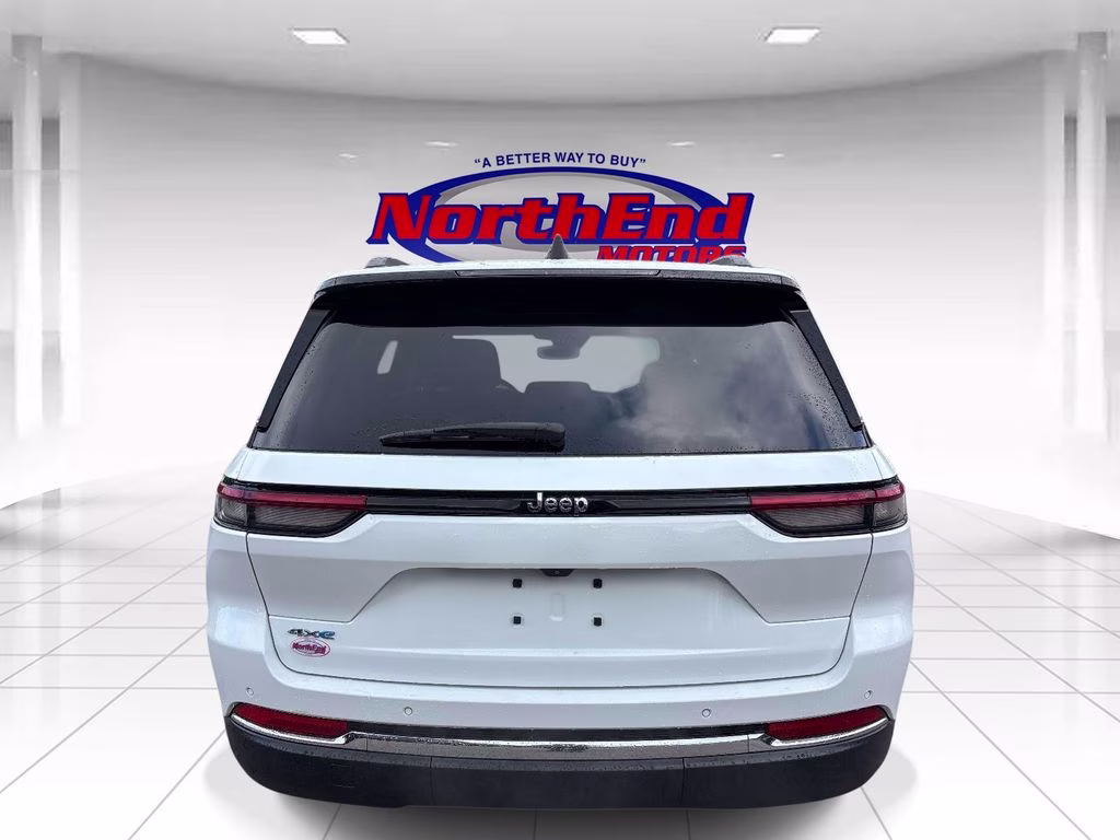 2022 Bright White Clearcoat Jeep Grand Cherokee 4xe 4X4 SUV