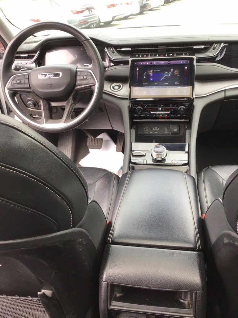 2022 Bright White Clearcoat Jeep Grand Cherokee 4xe 4X4 SUV