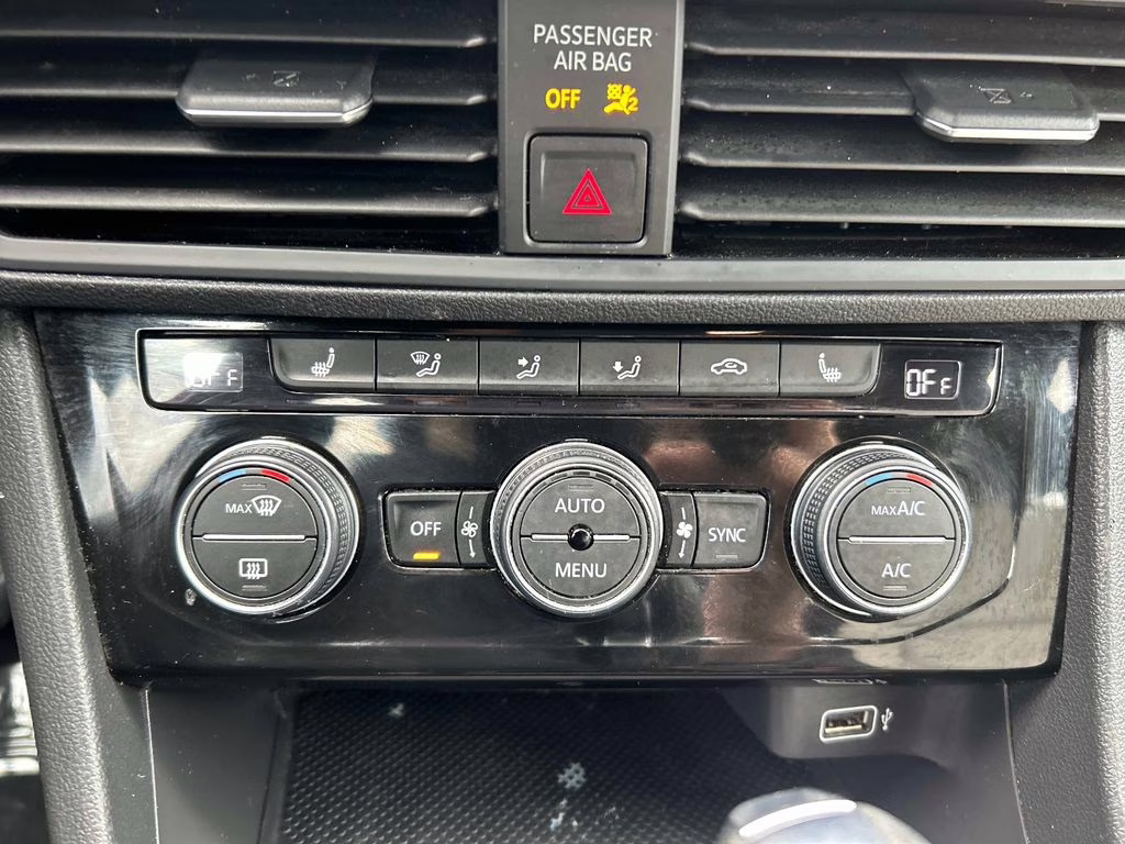 2019 Tornado Red Volkswagen Jetta R-Line FWD Sedan