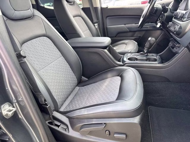 2016 Cyber Gray Metallic Chevrolet Colorado Z71 4X4 Truck