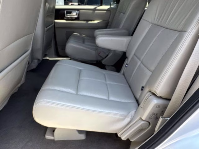 2012 Ingot Silver Lincoln Navigator Base RWD SUV