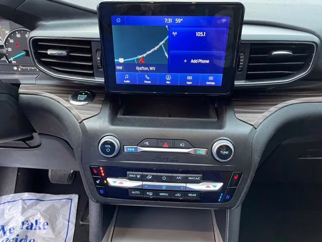 2020 White Metallic Ford Explorer Limited 4X4 SUV