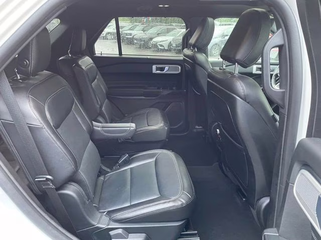 2020 White Metallic Ford Explorer Limited 4X4 SUV