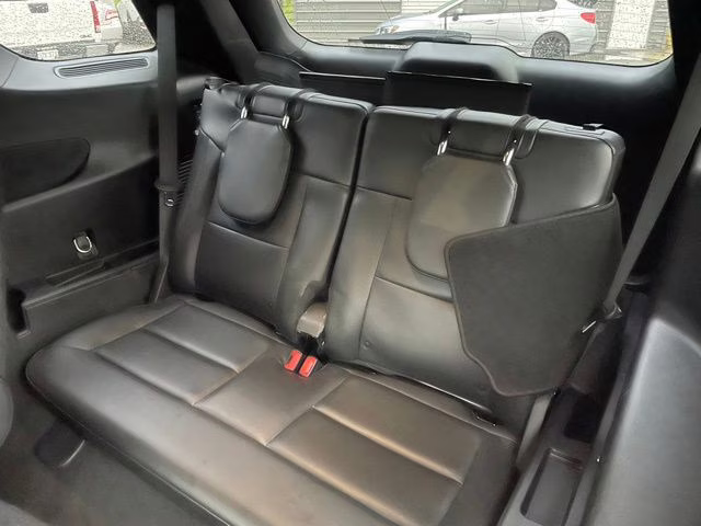 2020 White Metallic Ford Explorer Limited 4X4 SUV
